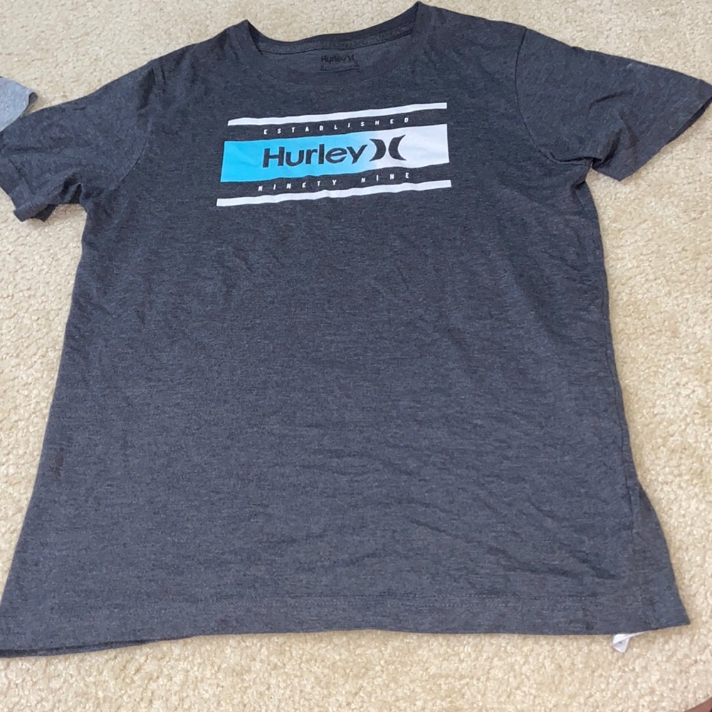 Hurley T-shirt
